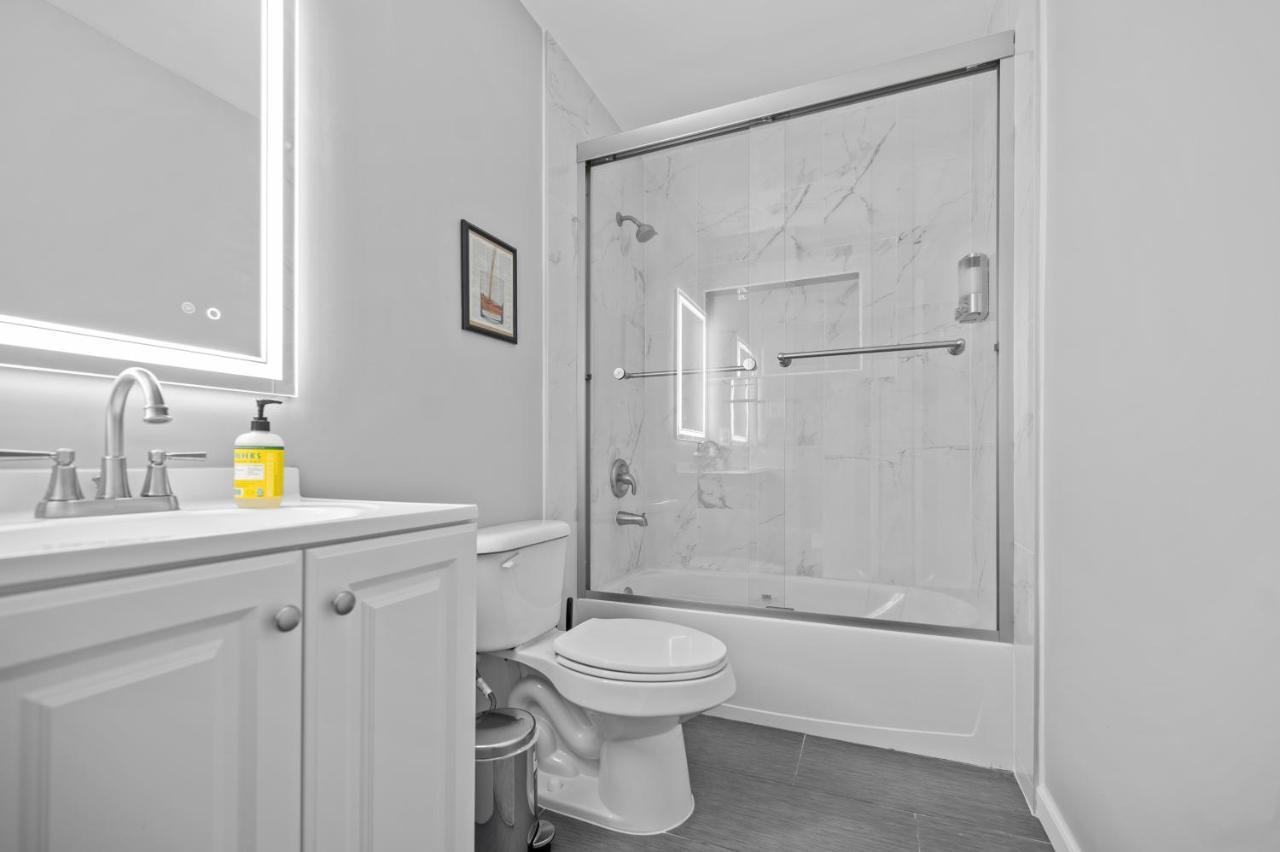 Wild West Getaway Apartment Saint Charles Exterior photo